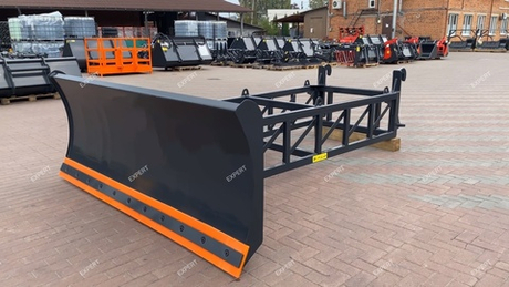 Отвал-буртовщик на фронтальный погрузчик