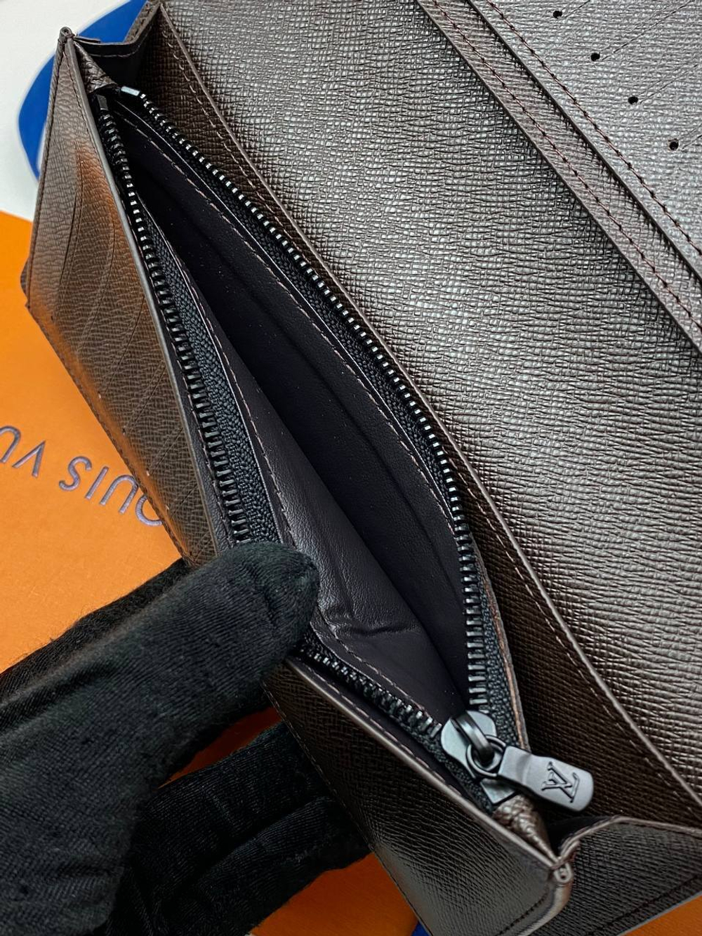 Кошелёк Louis Vuitton