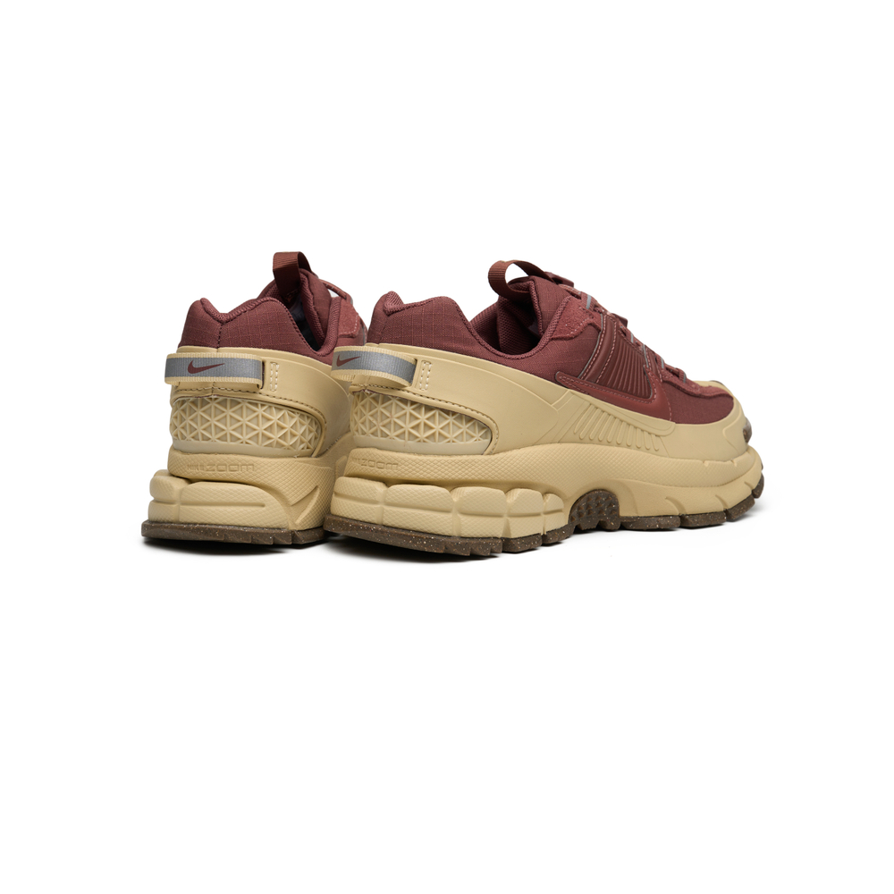 Кроссовки Nike Zoom Vomero 5 Roam "Team Red"