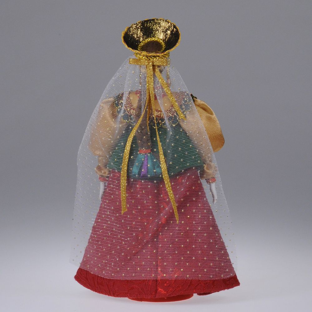 Сувенирная кукла в русском сарафане с душегреей