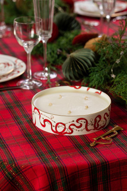 VALERIE CONCEPT Cвеча в кашпо