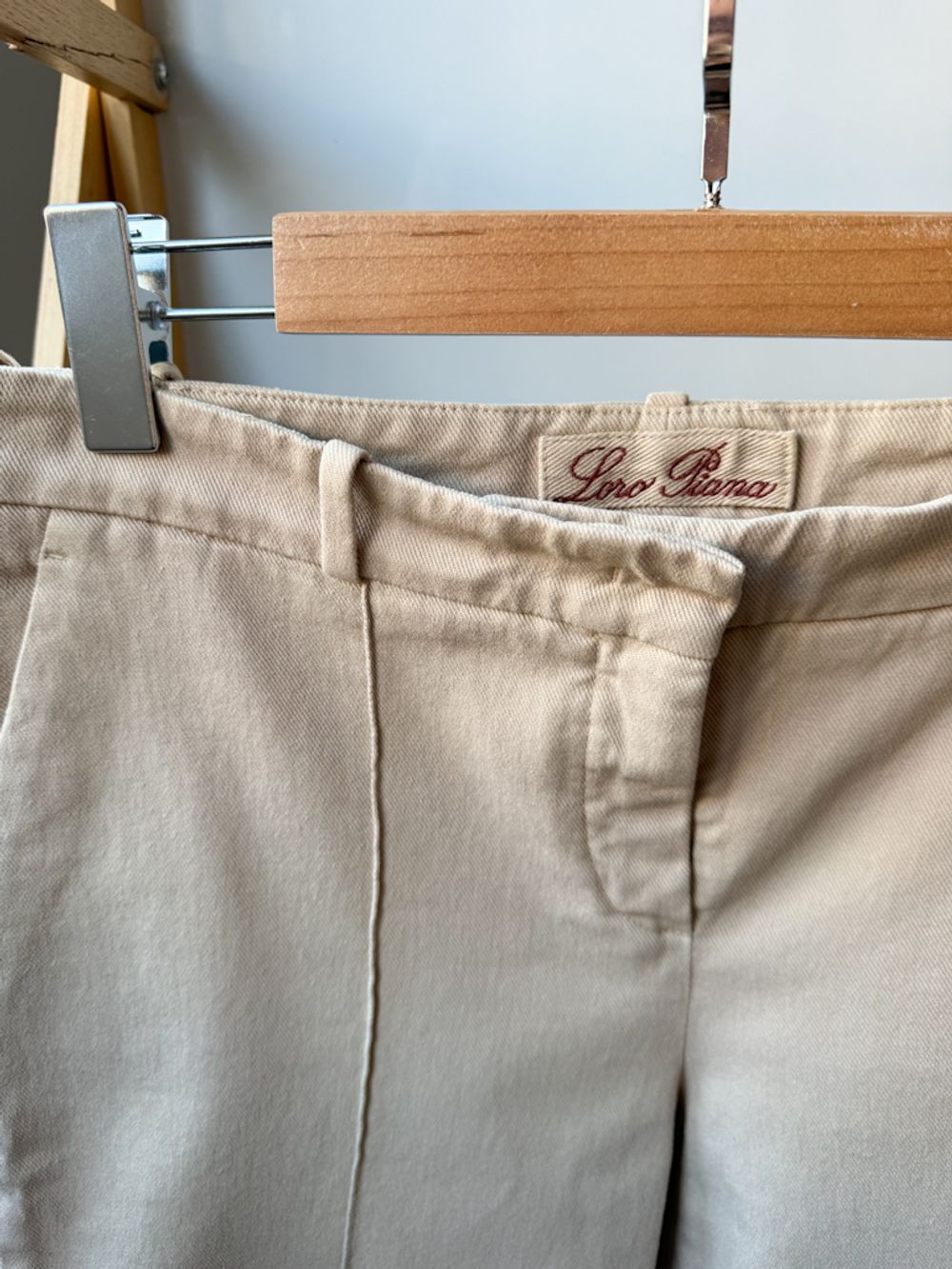 Новые льняные брюки Loro Piana, 92