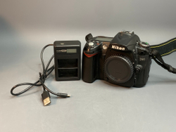 Nikon D90