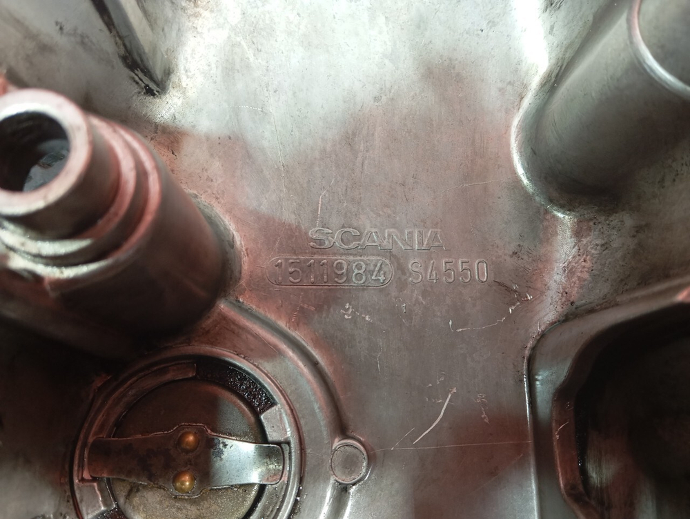 Крышка клапанная