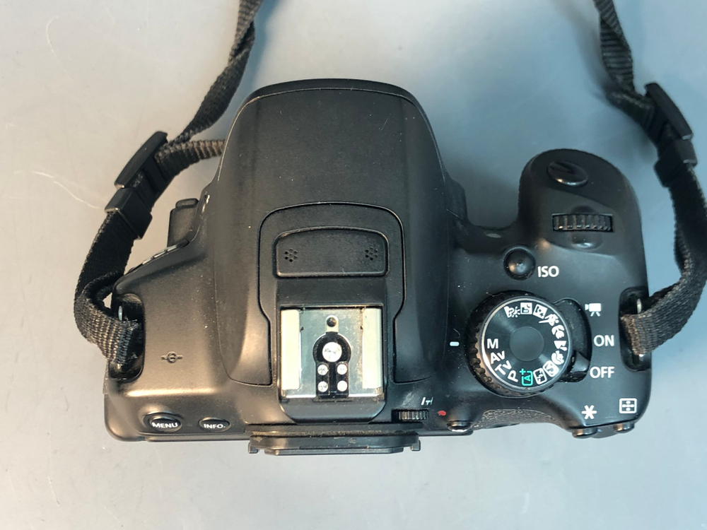 Canon 650D, 40000 кадров пробега