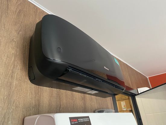 Бытовая сплит-система Hisense BLACK CRYSTAL Classic A AS-10HW4SYDTG5B (комплект)