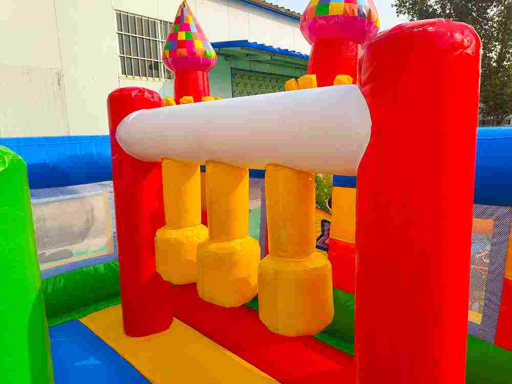 Коммерческий надувной батут «Циркачи» мульти, размер 6*5*4 м