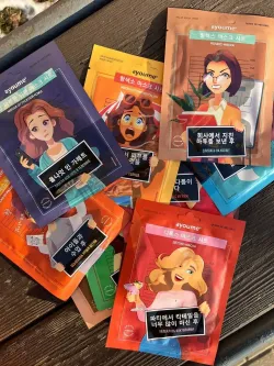 Набор тканевых масок "Для королевы, живущей на полную катушку" AYOUME QUEEN OF MISTAKES SET 10шт.