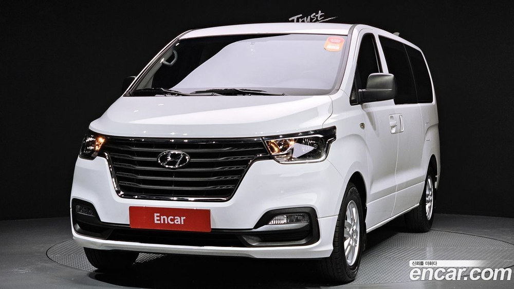 Hyundai The New Grand Starex Van 3-х местный (01.2020)