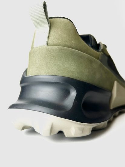 Кроссовки мужские