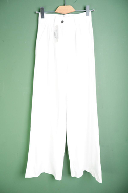 Брюки свободного кроя, визуально на 42 размер, новые