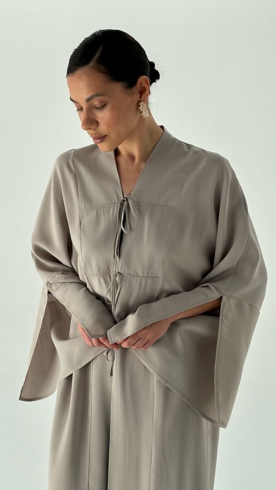 золотистый