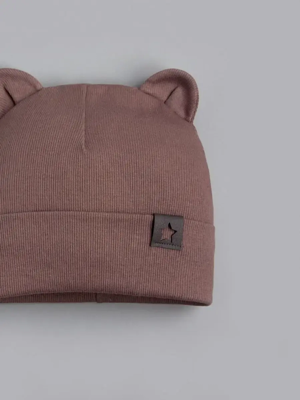 Шапка детская с ушками на осень