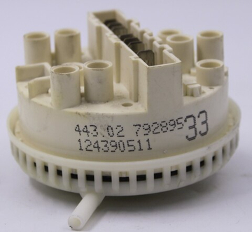 Датчик уровня воды (прессостат) стиральной машины Electrolux Aeg Zanussi 124390511