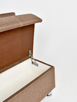 Стильный компактный диван Фабрики ОНИКС из практичного и износостойкого материала с оригинальным дизайном, вместительным ящиком для хранения, мягким наполнителем для дома, дачи и офиса