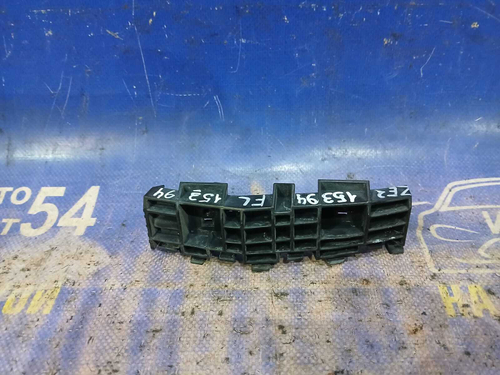 Крепление бампера переднее левое Honda INSIGHT 2009-2011