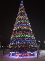 светодиодное ограждение/подиум на большую уличную елку