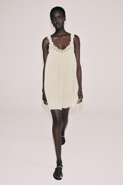 ZARA ПЛАТЬЕ С ВЫШИВКОЙ НА БРЕТЕЛЯХ — ZW COLLECTION, ЭКРЮ
