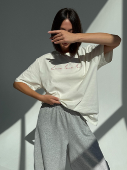 Футболка оверсайз с принтом длинная love