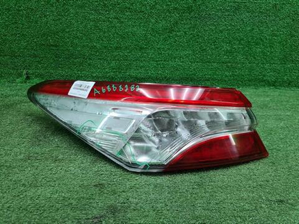 Фонарь левый внешний Toyota Camry XV70 (17-нв) LED