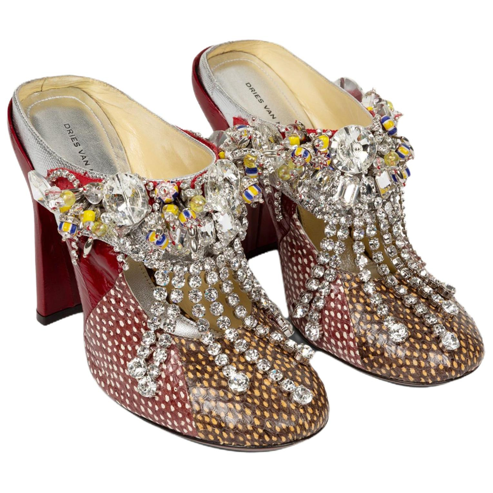 DRIES VAN NOTEN Closed Toe Slippers Women"s Burgundy