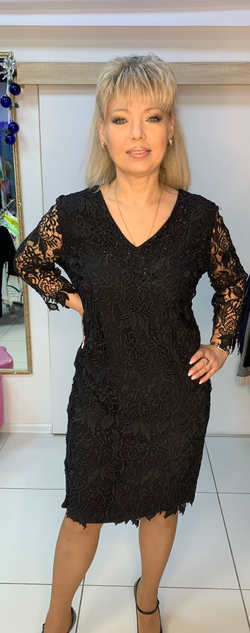 Гипюровое  черное нарядное платье