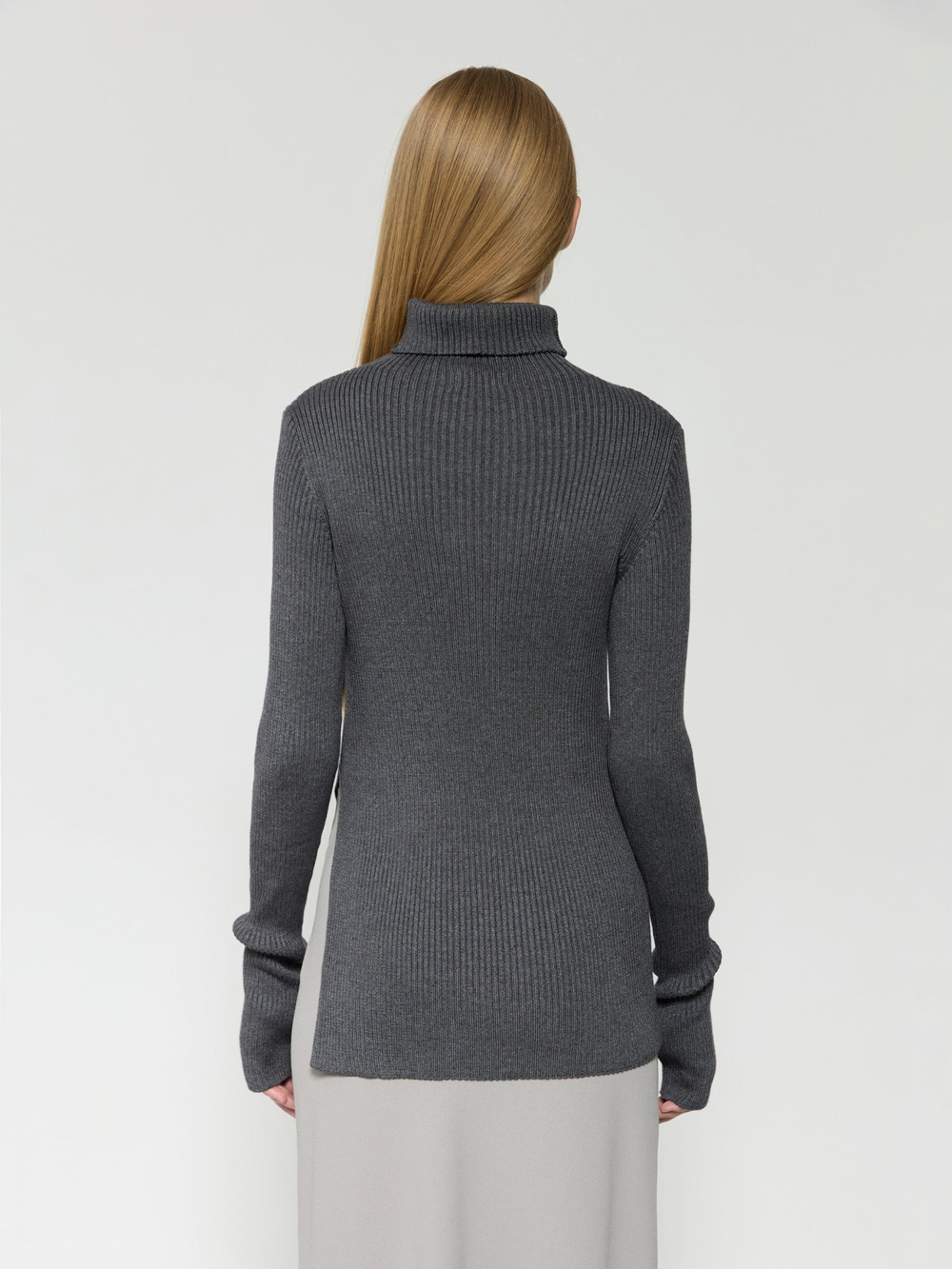 Водолазка с разрезом их хлопка