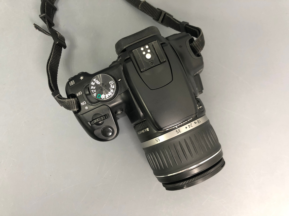 Canon EOS 400D + kit EF-S 18-55mm 3.5-5.6 ll