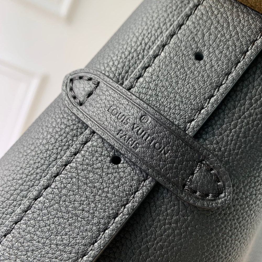 Louis Vuitton Low Key Hobo PM