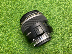 Canon EF-S 60mm 2.8 Macro USM