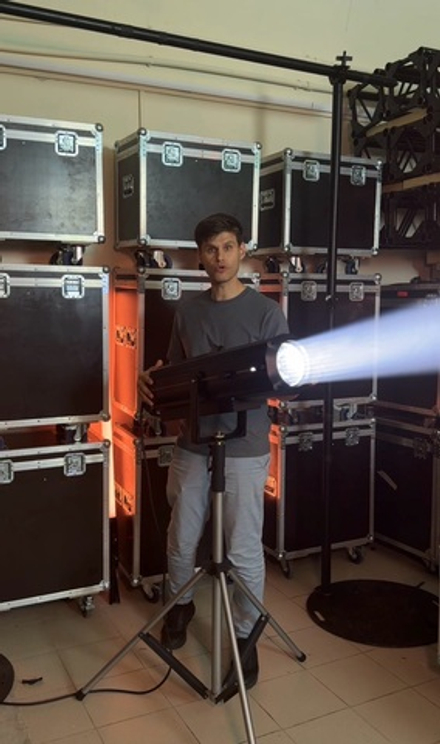 Пушка следящего света 350W LED FOLLOW SPOT в кейсе