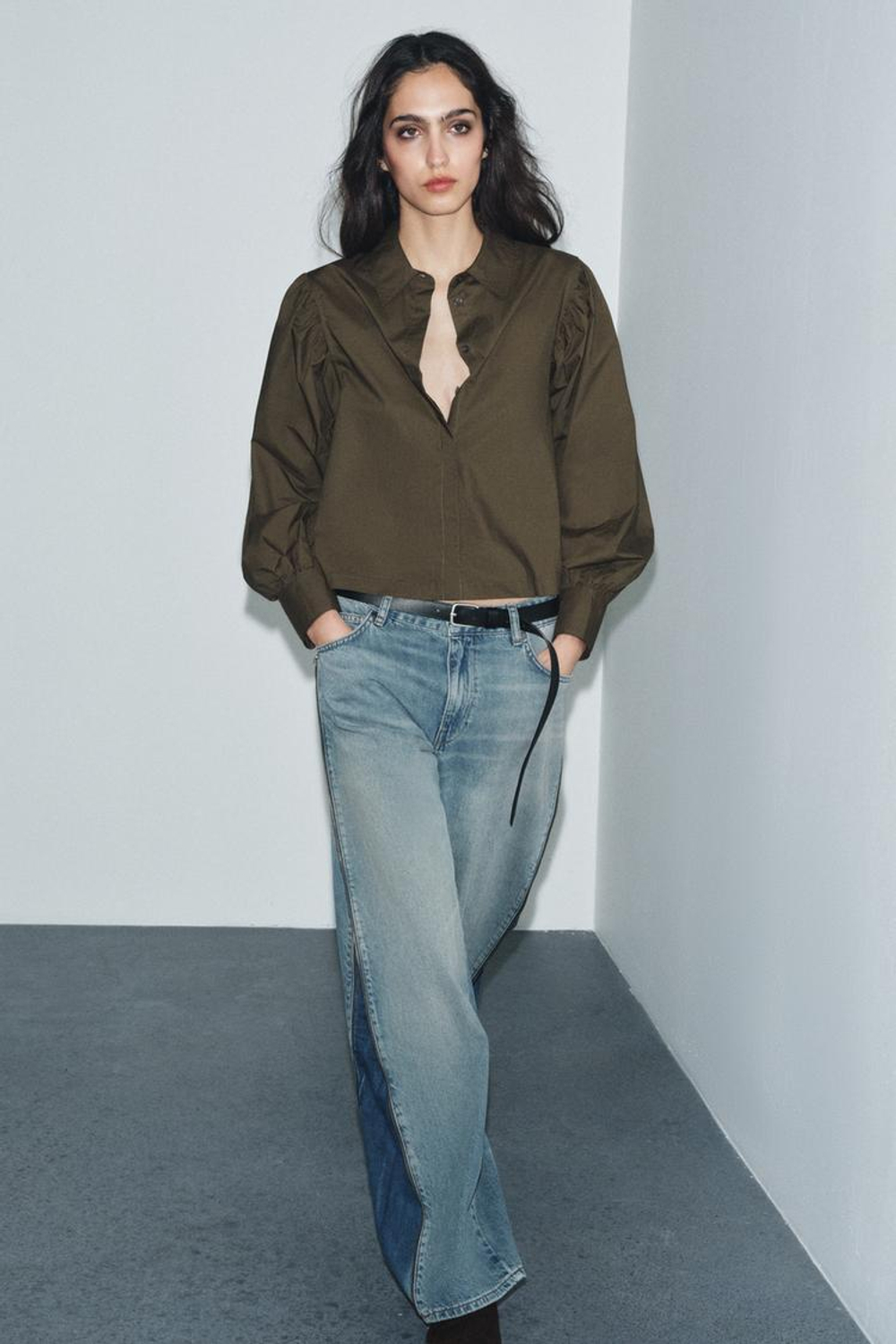 ZARA РУБАШКА ИЗ ПОПЛИНА С ОБЪЕМНЫМИ РУКАВАМИ — ZW COLLECTION, ХАКИ