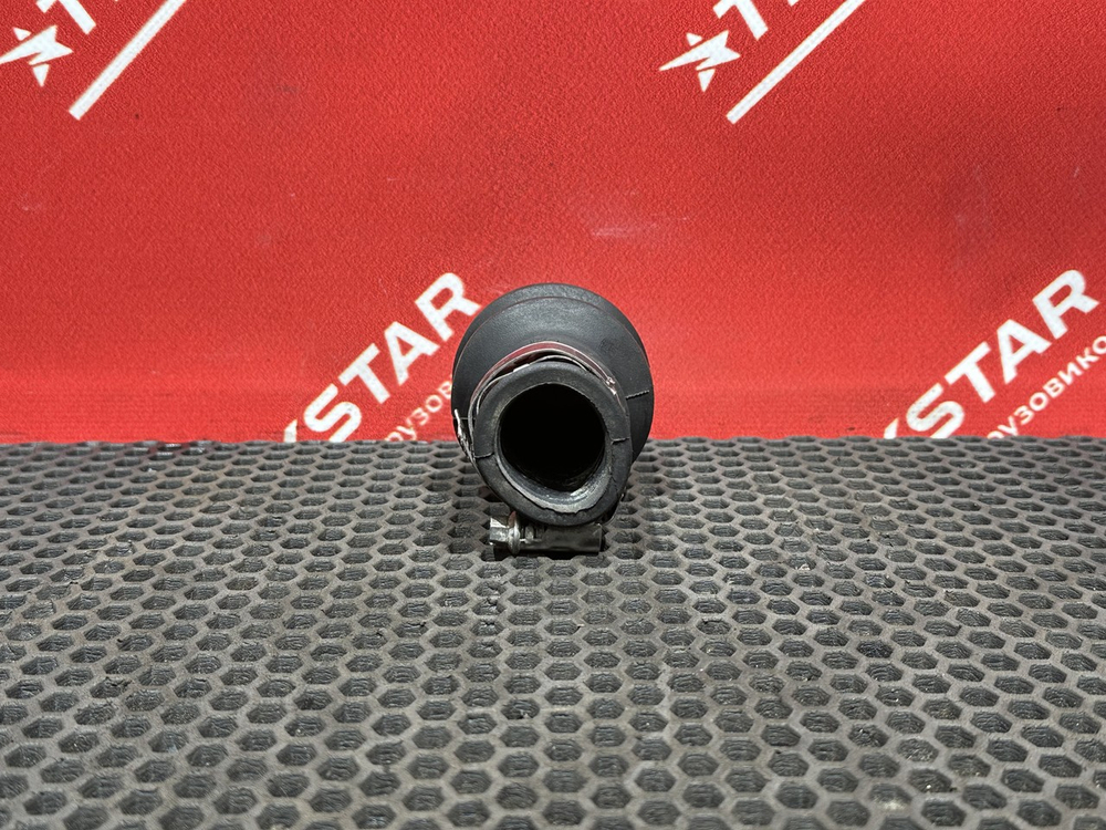 Патрубок компрессора