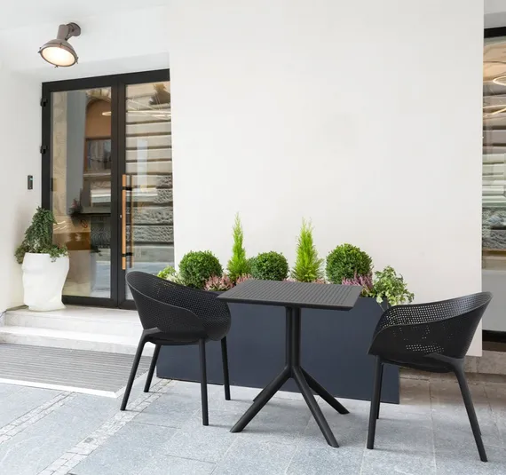 Стул пластиковый Sky Pro черный