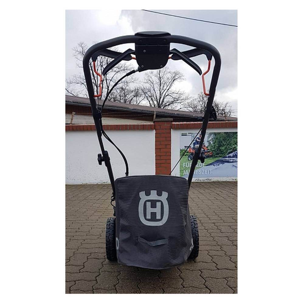 Бензиновая газонокосилка Husqvarna LC 353AWD