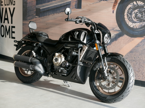 VOGE CU525 Travel Edition