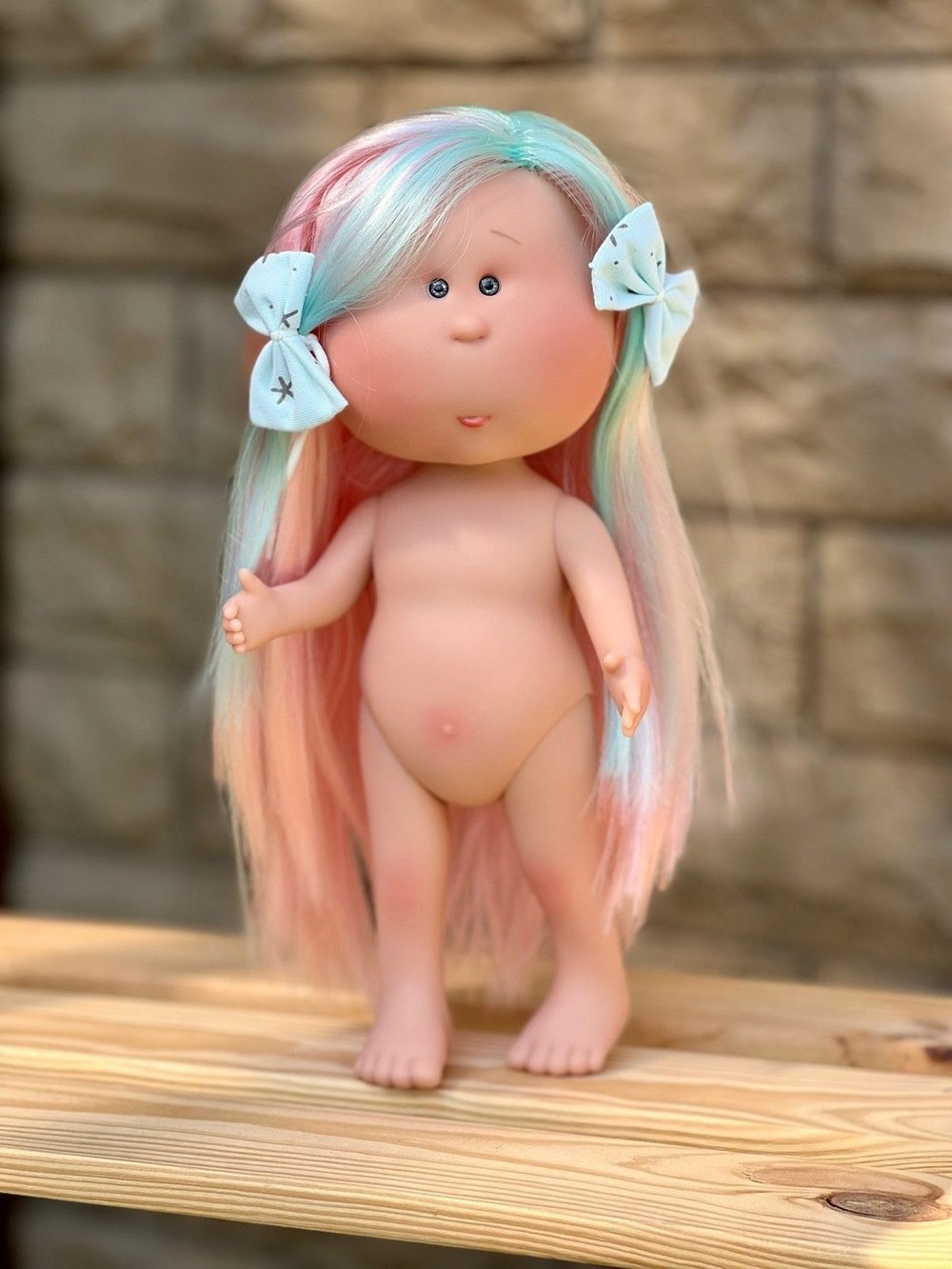 Кукла Nines виниловая 30см MIA в пакете (1105M)