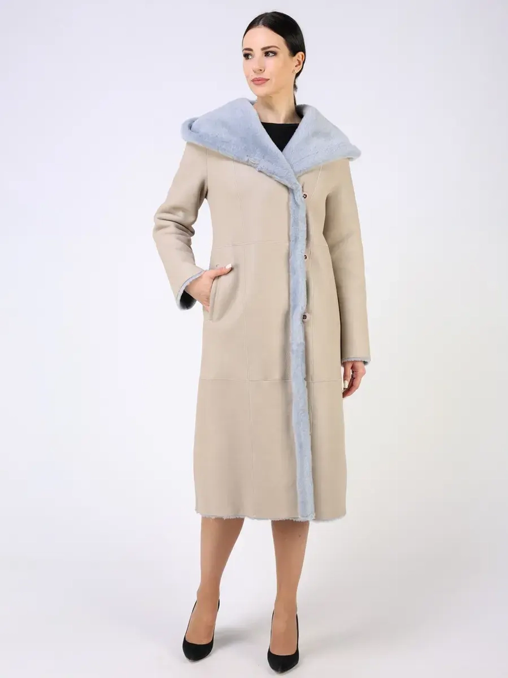 Дубленка зимняя натуральная с капюшоном