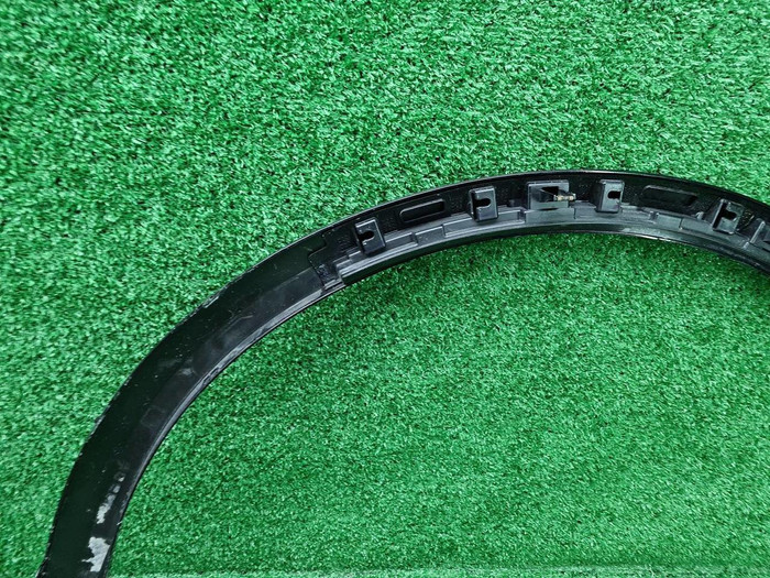 Расширитель передний правый Lixiang L9 (2022-н.в.)