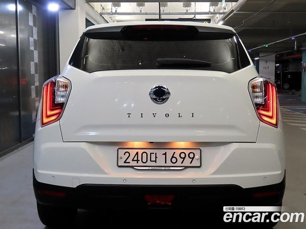 KG Mobility (Ssangyong) Very New Tivoli Бензин 1.5 2WD (11.2019)