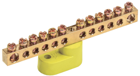 Шина PE "земля" на одном угловом изоляторе ШНИ-6х9-12-У1-Ж IEK