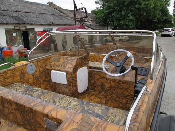 Лодка пластиковая Aquatrim 450