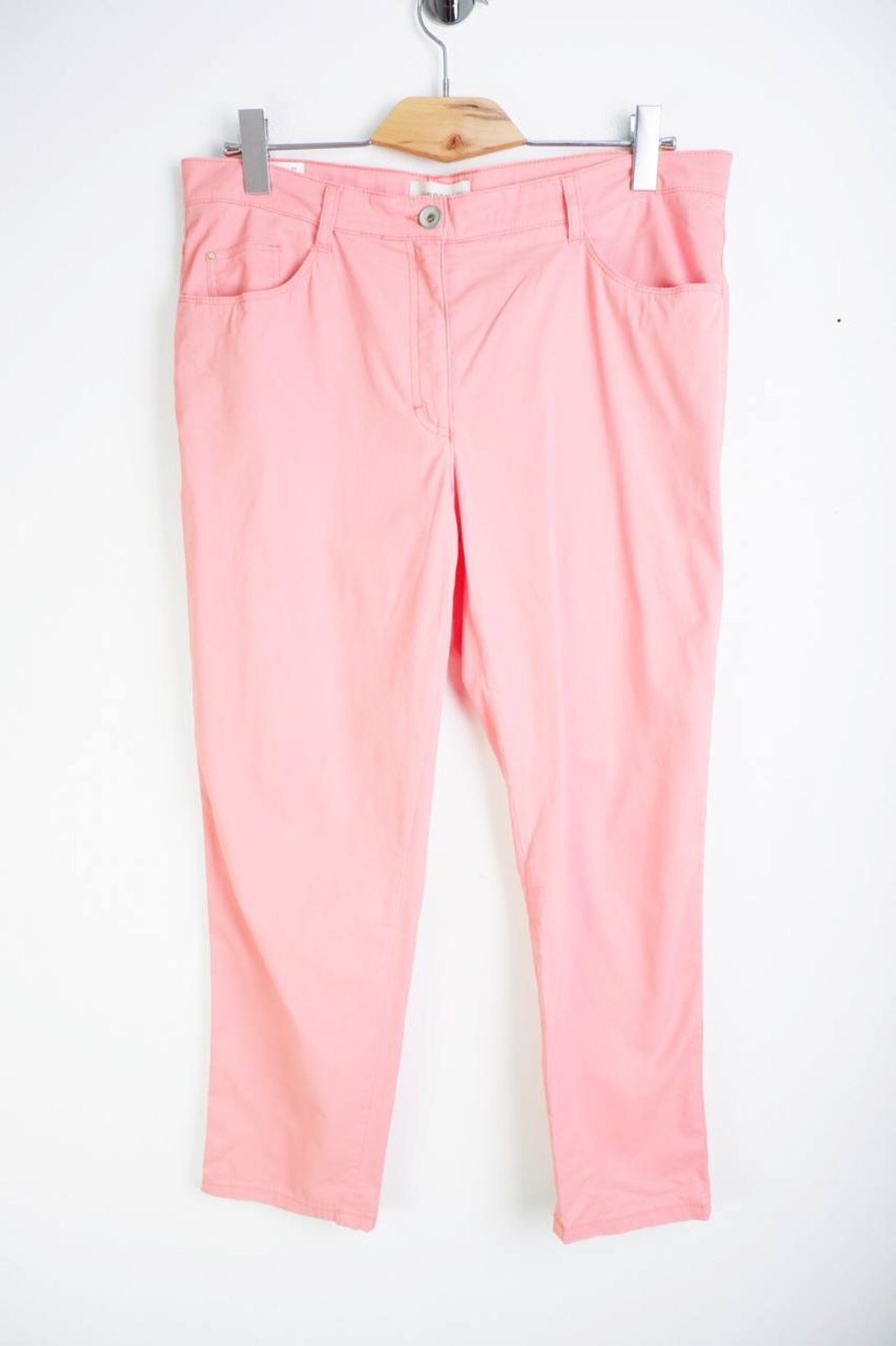 Брюки Brax приятного оттенка, маркировка 44, визуально на 50 размер