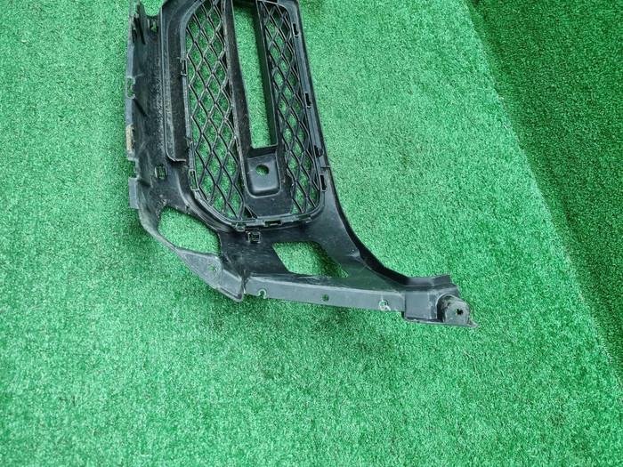 Решетка перед. бампера Mercedes G W463 (18-нв) AMG