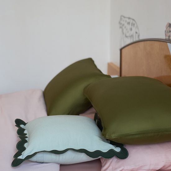 Простыня на резинке из премиального сатина цвета пыльной розы из коллекции essential, 160х200х30 см