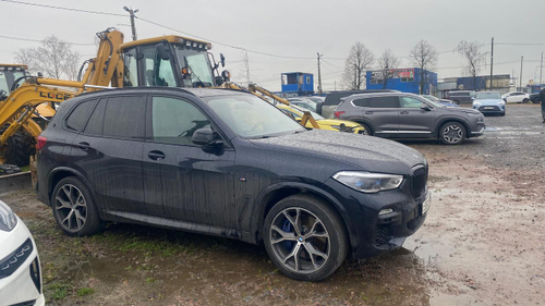 BMW X5 xDrive30d M Sport Pro (249 л.с.)