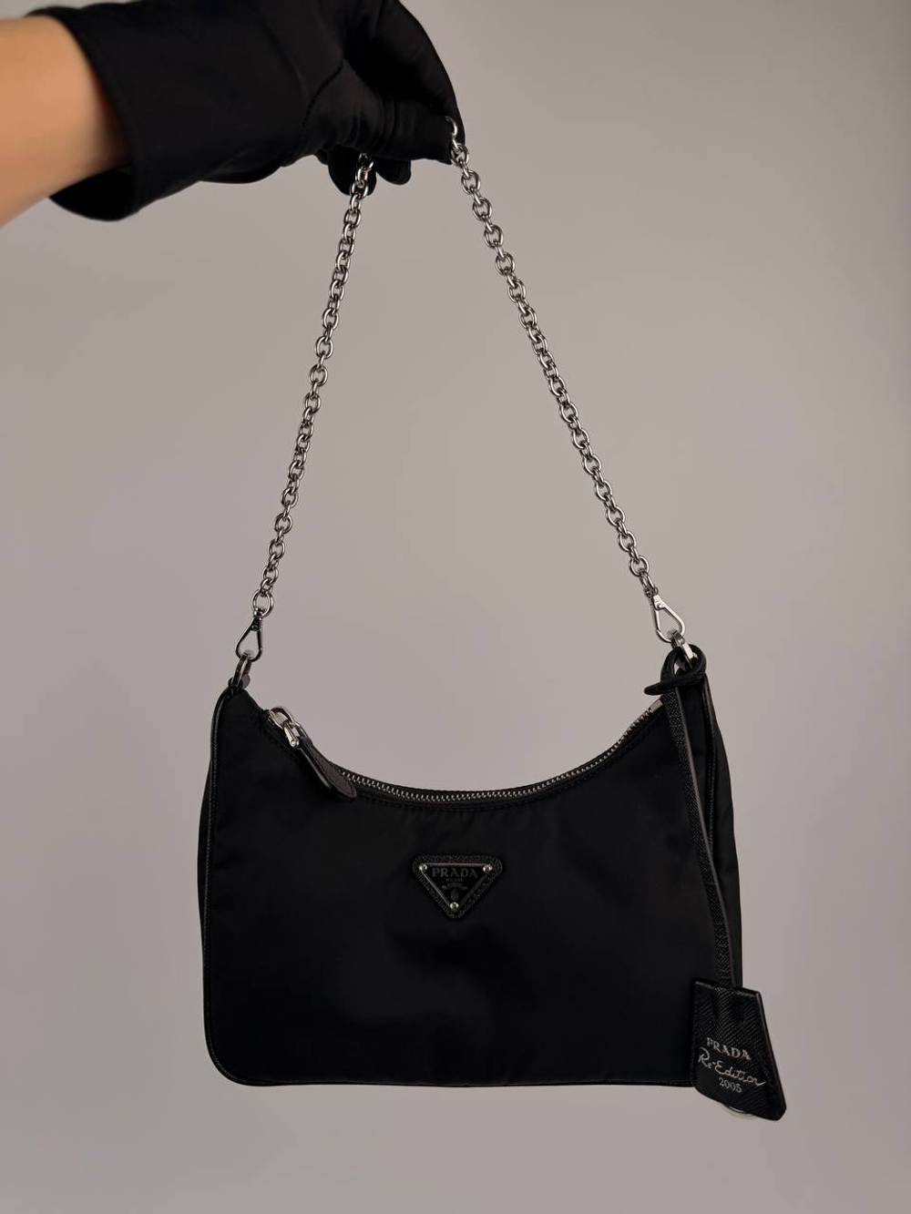 Сумка Prada Re-Edition