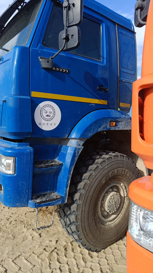 КамАЗ 65221 6x6 Седельный тягач 65221-53 (Дизельный, 11,8 л, 400 л.с., МТ)