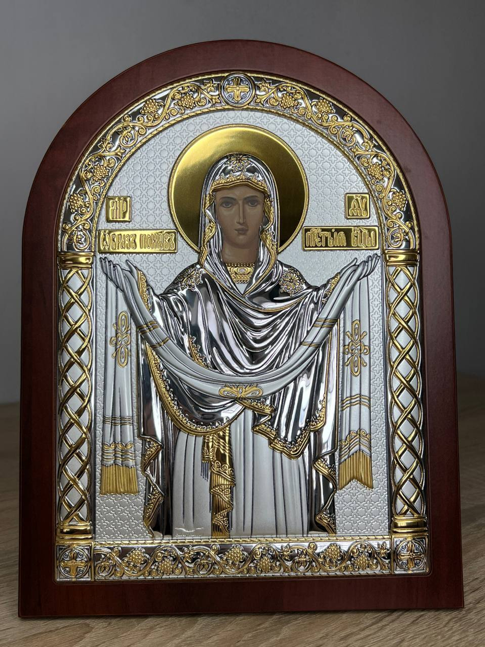 Покрова БМ, икона арочная, красное дерево 175х225