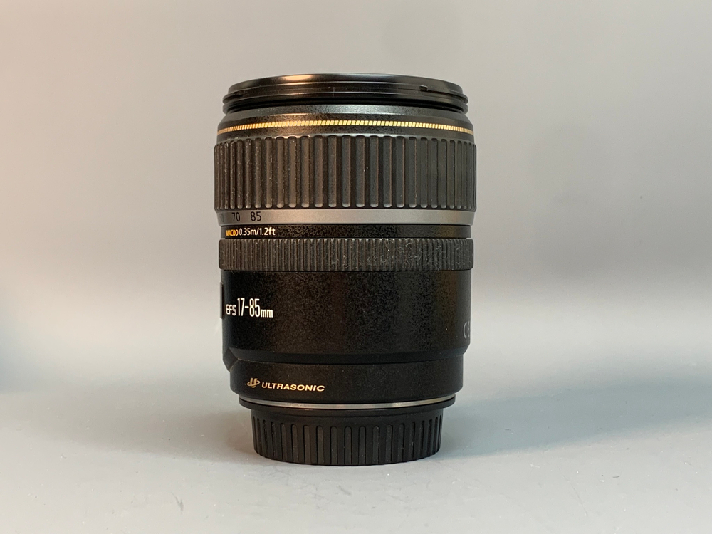 Canon EF-S 17-85mm f/4-5.6 IS USM